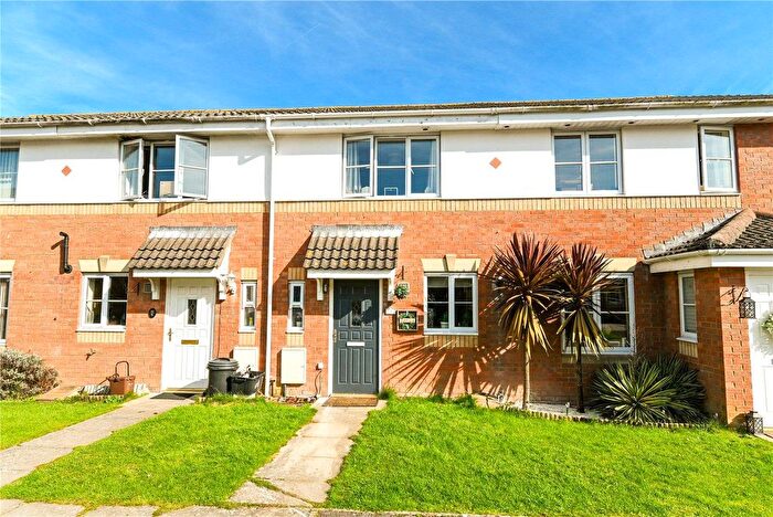 3 Bedroom Terraced House For Sale In Vernalls Court, Ashley, BH25