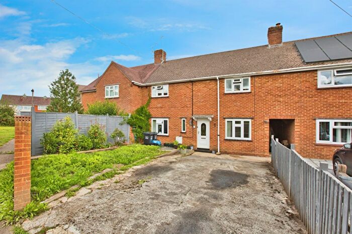 4 Bedroom Terraced House For Sale In Milford Road, Yeovil, BA21