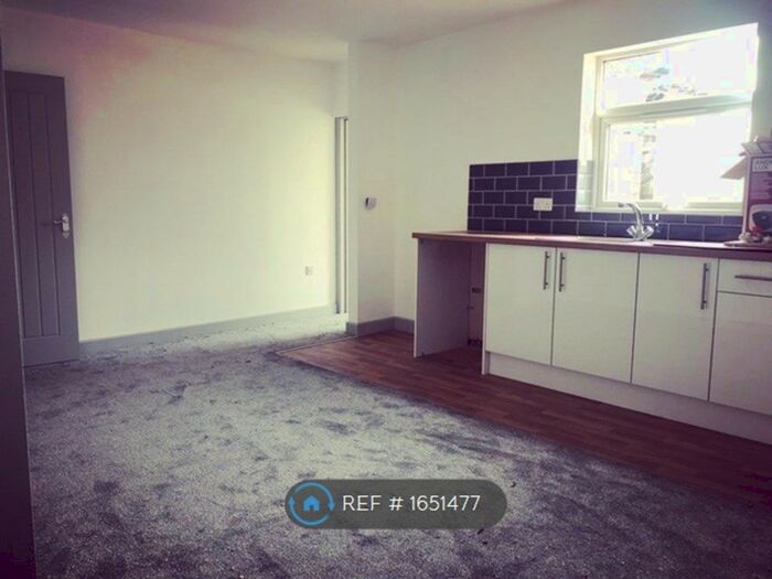 1 Bedroom Flat To Rent In Belvedere Road, Burton-On-Trent, DE13