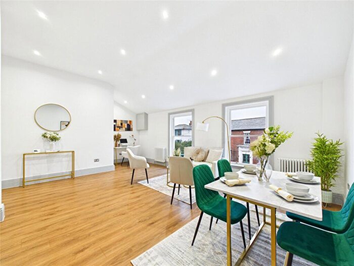 1 Bedroom Apartment For Sale In High Street, Wivenhoe, Colchester, Essex, CO7