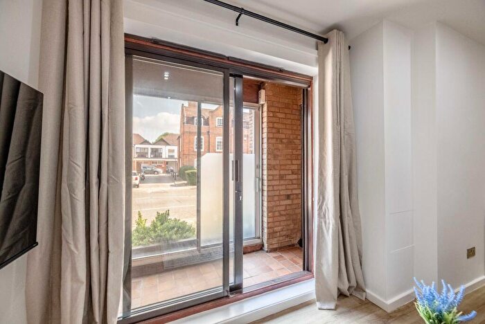 2 Bedroom Apartment To Rent In Sheet Street, Windsor, Berkshire, SL4