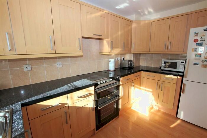 3 Bedroom Terraced House To Rent In Kingscote Road, London, KT3