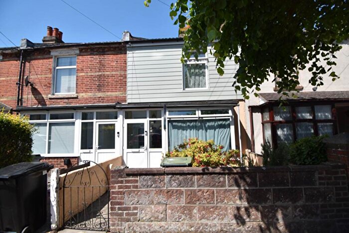 3 Bedroom Terraced House For Sale In Whitworth Road, Gosport, PO12