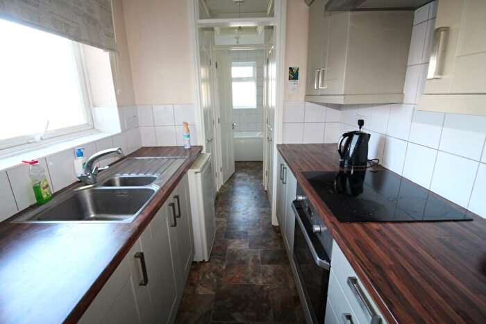 2 Bedroom Flat To Rent In Reading Road, Ipswich, IP4