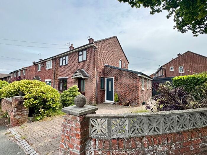 3 Bedroom Semi-Detached House For Sale In Booth Bed Lane, Goostrey, CW4