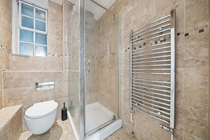 1 Bedroom Flat For Sale In Mortimer Crescent, London, NW6