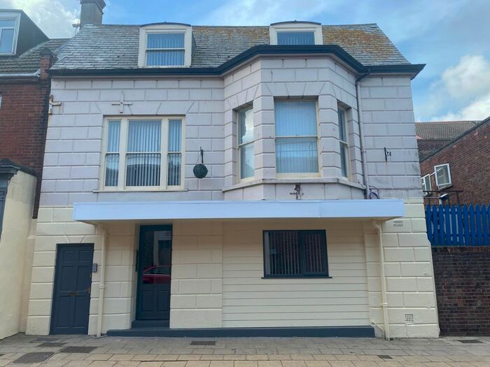 1 Bedroom Flat To Rent In Deneside, Great Yarmouth, NR30