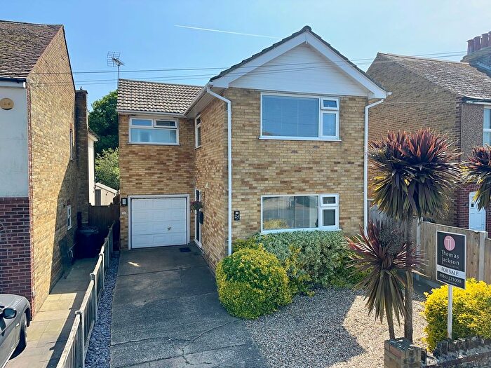 3 Bedroom Detached House For Sale In Cross Road, Birchington, CT7