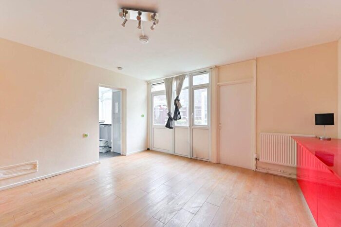 1 Bedroom Flat To Rent In John Ruskin Street, , Oval, London, SE5