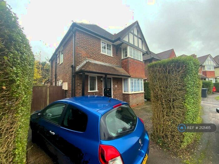 6 Bedroom Detached House To Rent In Ashenden Rd, Guildford, GU2