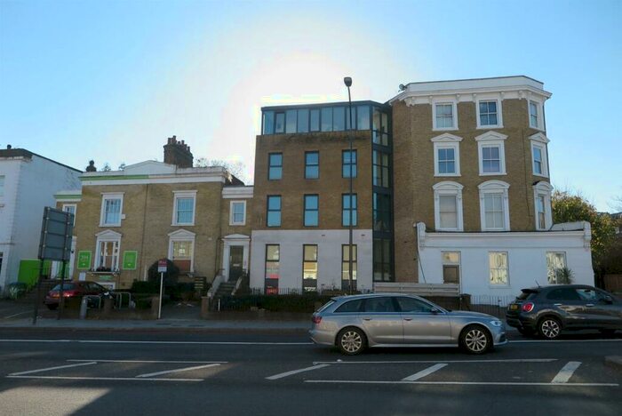 1 Bedroom Apartment To Rent In New Cross Road, New Cross, SE14