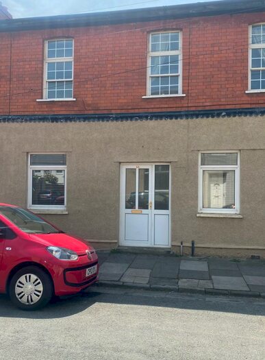 1 Bedroom Apartment To Rent In Salop Street, Penarth, CF64