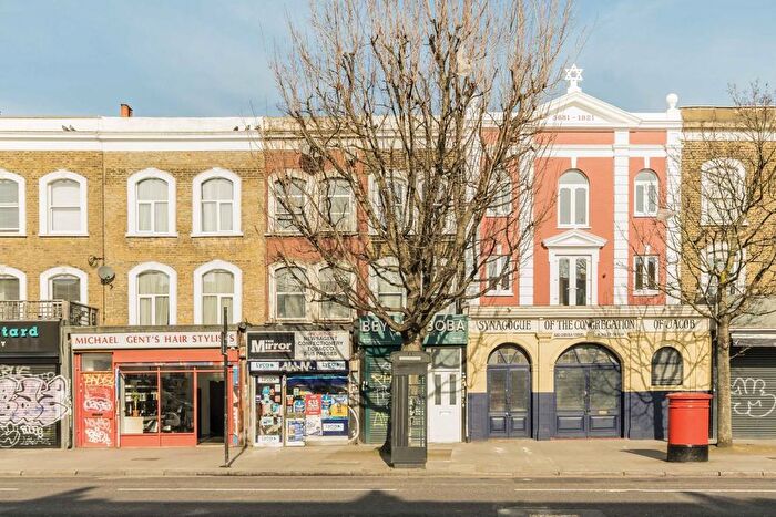 1 Bedroom Flat To Rent In Commercial Road, London, E1