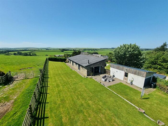 2 Bedroom Barn Conversion For Sale In Treglasta, Launceston, PL15