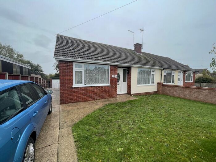 3 Bedroom Bungalow To Rent In Winifred Way, Caister-on-Sea, Great Yarmouth, NR30