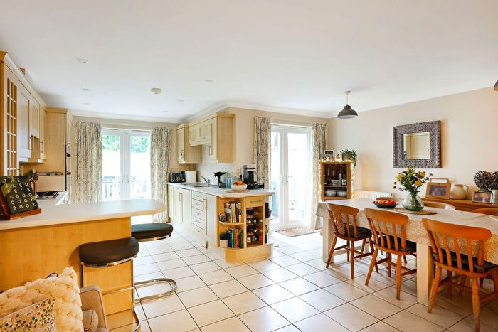 4 Bedroom Town House For Sale In Woodmeade Close, Charlton Kings, Cheltenham, GL52