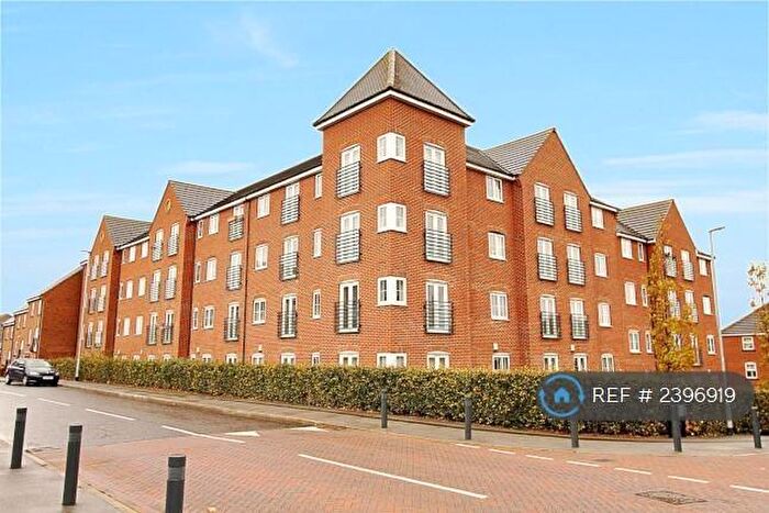 2 Bedroom Flat To Rent In Fenton Place, Middleton, Leeds, LS10