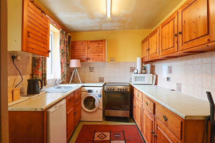 2 Bedroom Cottage For Sale In Church Road, Long Itchington, Southam, CV47