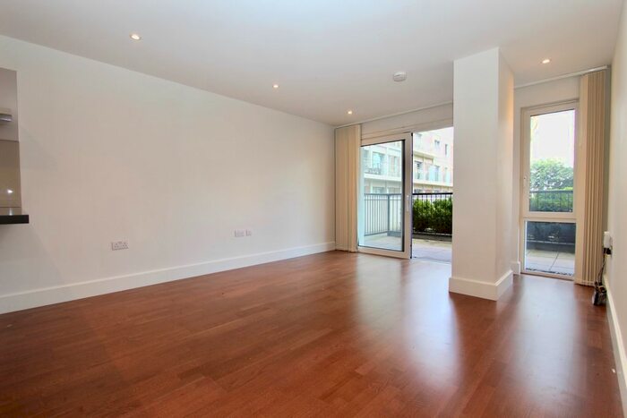 2 Bedroom Flat To Rent In Henry Macaulay Avenue, Kingston Upon Thames, KT2