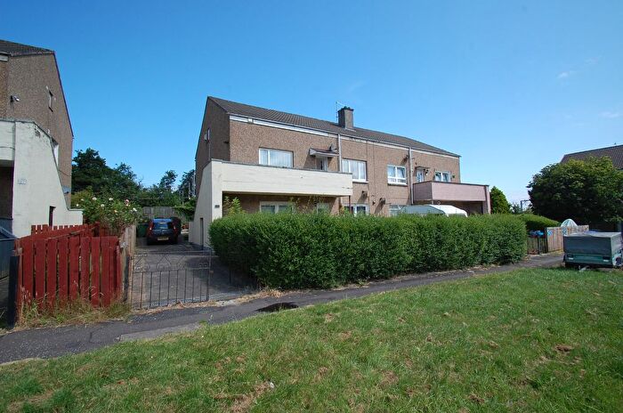 3 Bedroom Flat For Sale In Penilee Terrace, Glasgow, City Of Glasgow, G52