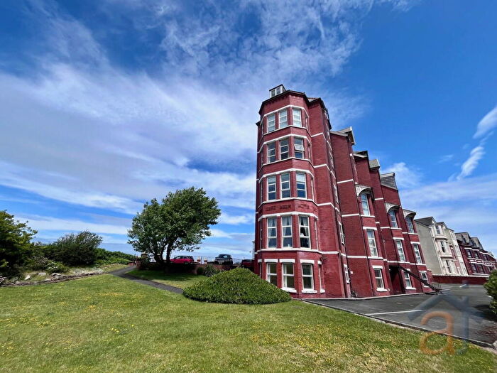 2 Bedroom Flat For Sale In Promenade, Southport, PR9