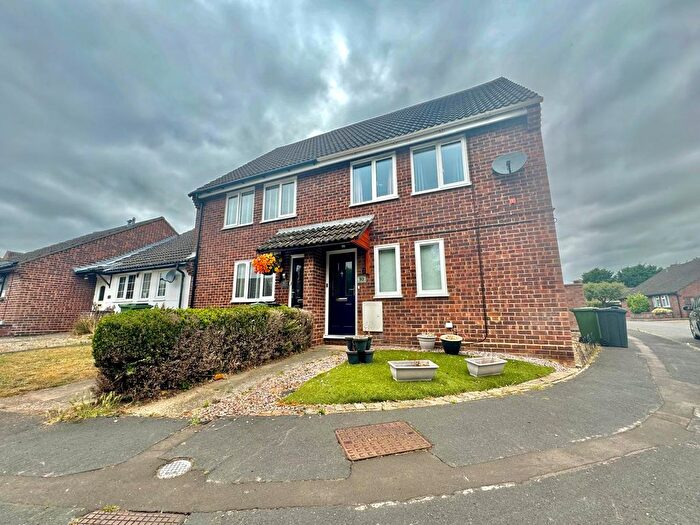 3 Bedroom Semi-Detached House To Rent In Nursery Close, Hellesdon, Norwich, NR6