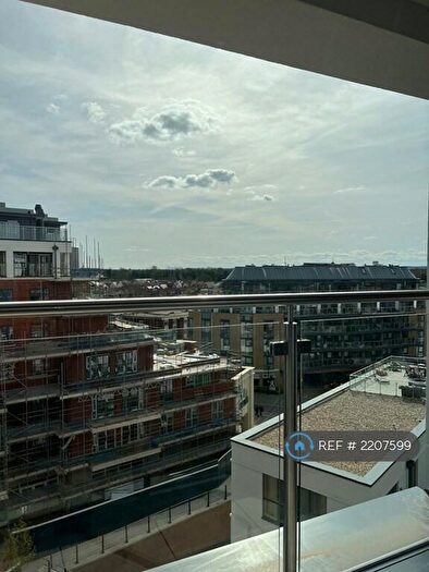 2 Bedroom Flat To Rent In Waterside, Maidenhead, SL6