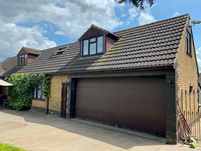 2 Bedroom Apartment To Rent In The Bungalow, Baldwins Farm, Dennises Lane, Upminster, RM14