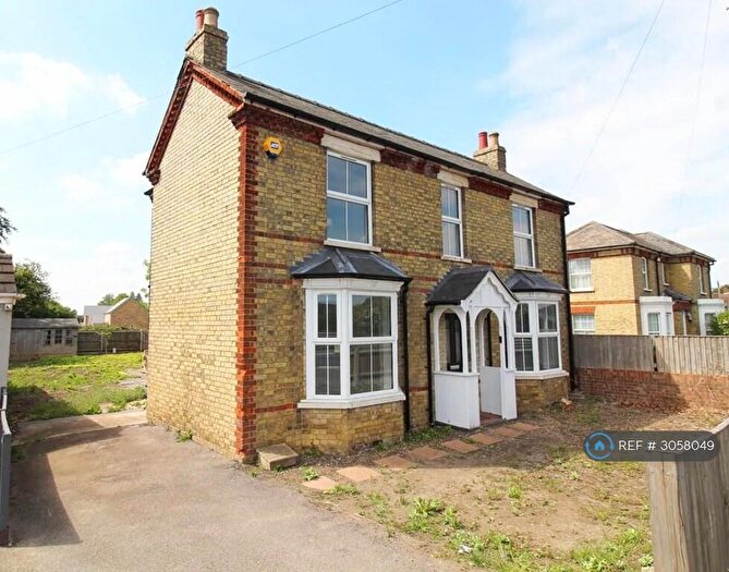 3 Bedroom Detached House To Rent In High Road, Sandy, SG19