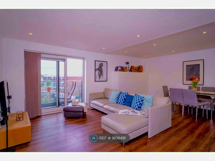 2 Bedroom Flat To Rent In Tequila Wharf, London, E14