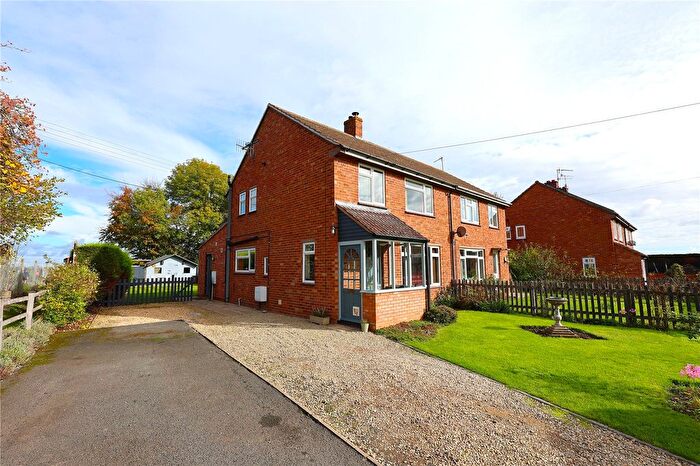 3 Bedroom Semi Detached House For Sale In Hoopers Close, Leigh Sinton, Malvern, Worcestershire, WR13