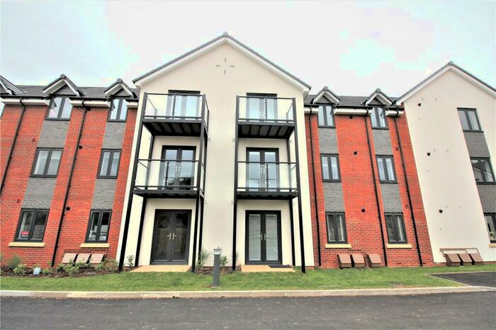 2 Bedroom Apartment To Rent In Ridge Close, Cheltenham, Gloucestershire, GL52