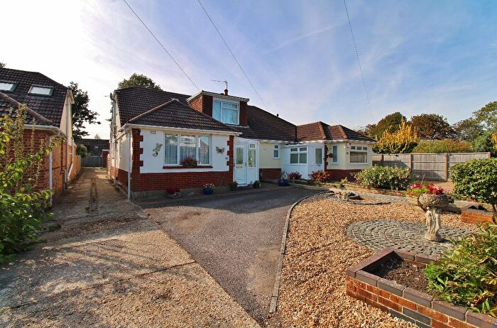 4 Bedroom Chalet For Sale In Cyprus Road, Titchfield Common, PO14