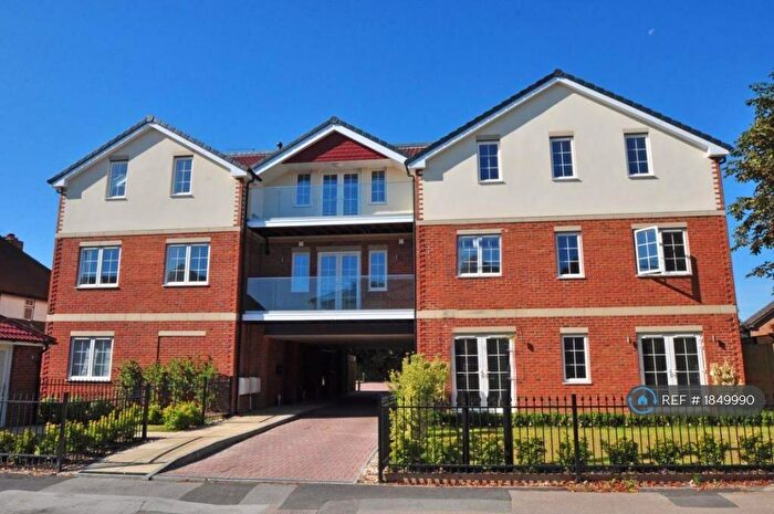 2 Bedroom Flat To Rent In Maiden Vale, Maidenhead, SL6