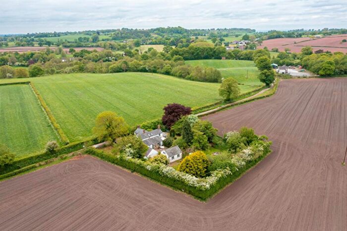 3 Bedroom Detached House For Sale In House, Double Garage And Annexe Surrounded By Fields On Basfords Lane, CW6
