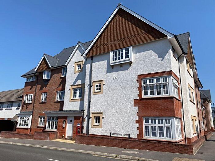 2 Bedroom Flat To Rent In Hermitage Wood Road, Bristol, BS16