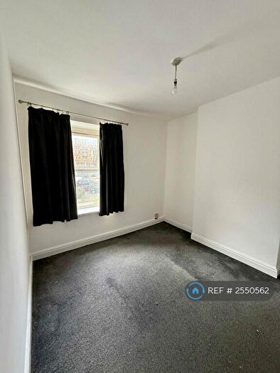 2 Bedroom Flat To Rent In Cardiff, Cardiff, CF24