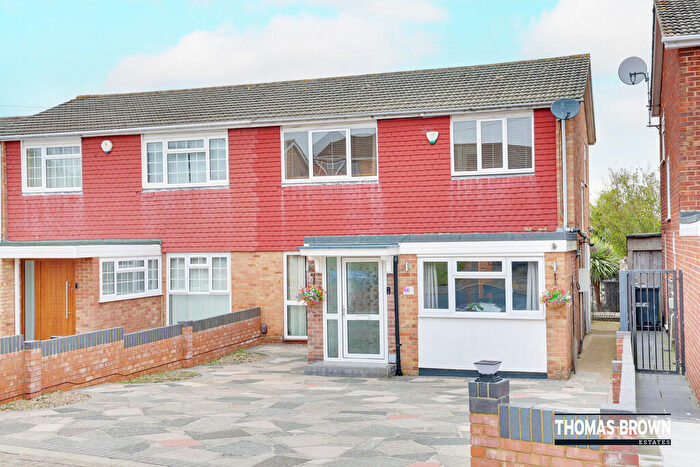 4 Bedroom Semi Detached House For Sale In Nicolson Road, Orpington, BR5