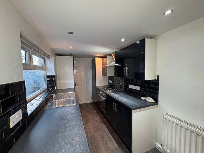 3 Bedroom End Of Terrace House To Rent In Aldam Street, Darlington, DL1