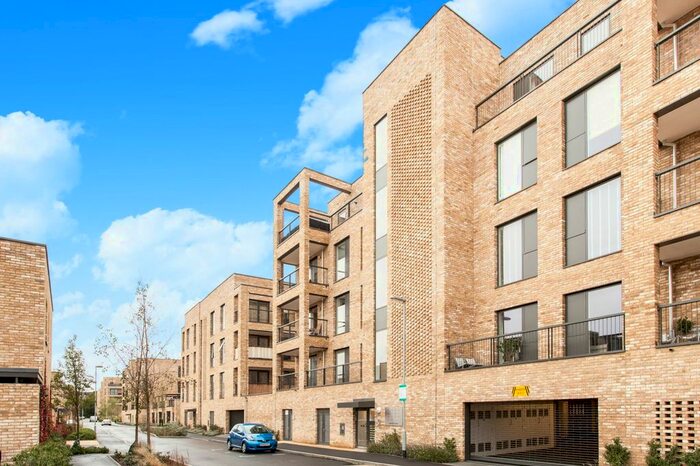 2 Bedroom Property To Rent In Hawkey Road, Trumpington, CB2