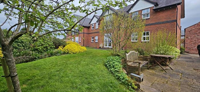 2 Bedroom Apartment To Rent In Flat, Greenfields Lodge, Ferma Lane, Great Barrow, Chester, CH3