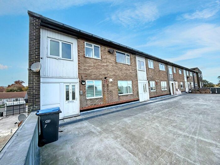 3 Bedroom Flat For Sale In York Road, Peterlee, Durham, SR8