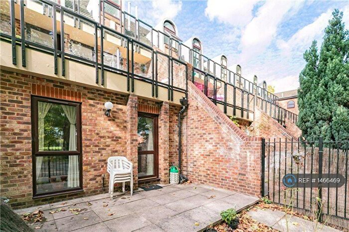 1 Bedroom Flat To Rent In Kingfisher Place, Reading, RG1