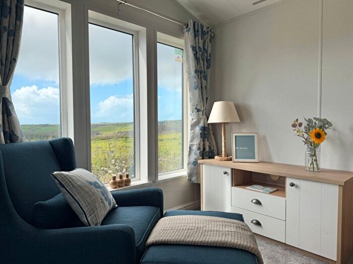 2 Bedroom Park Home For Sale In Brentspool, Kilkhampton, Bude, EX23