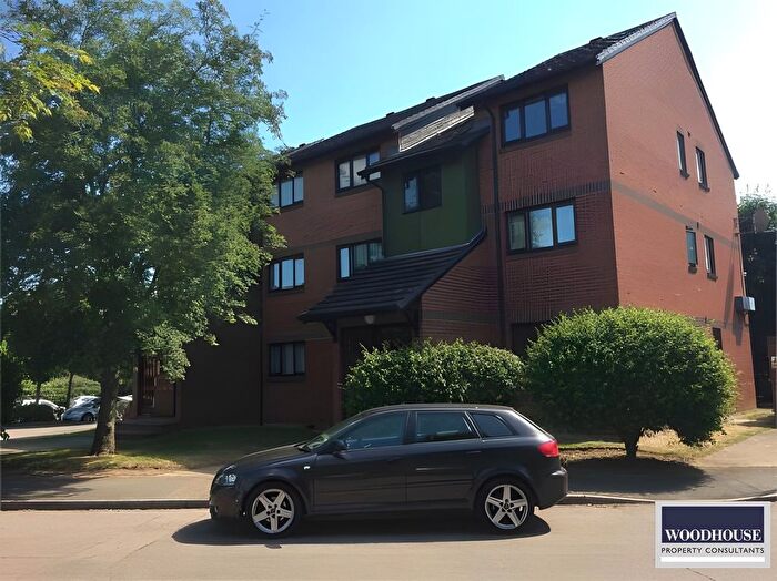 1 Bedroom Flat To Rent In Maltby Drive, Enfield, EN1