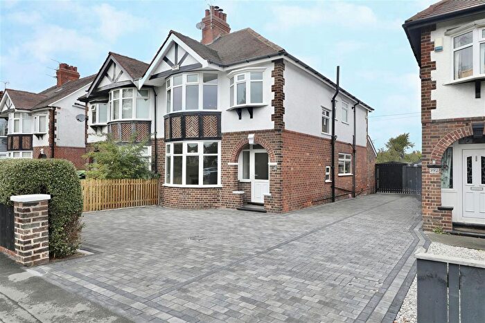 4 Bedroom Semi-Detached House For Sale In Anlaby Road, Hull, HU4