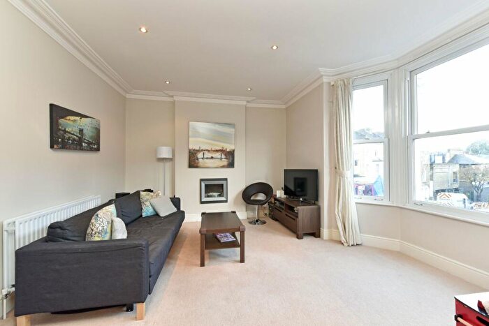 2 Bedroom Apartment To Rent In Almeric Road, SW11