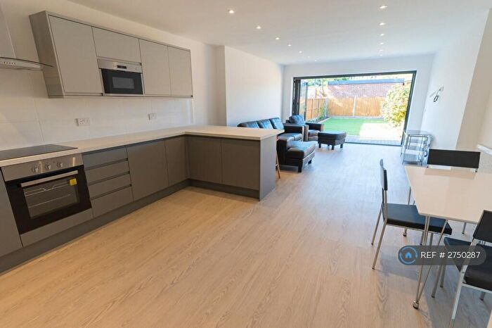 4 Bedroom Terraced House To Rent In Westward Road, London, E4