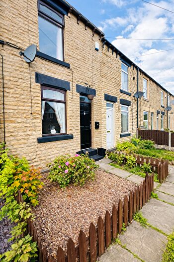 2 Bedroom Terraced House To Rent In School Street, Darfield, S73