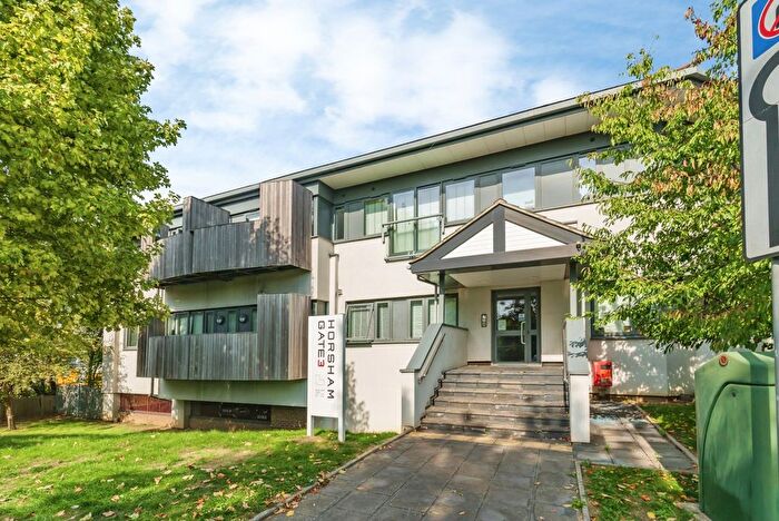 2 Bedroom Flat For Sale In North Street, Horsham, West Sussex, RH13